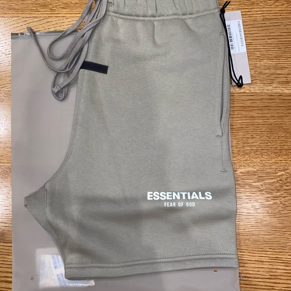 Fear of God | Shorts | Essentials Pistachio Sweatshorts Size 早割販売中 ESSENTIALS SWEATSHORT S size PISTACHIO ショートパンツ